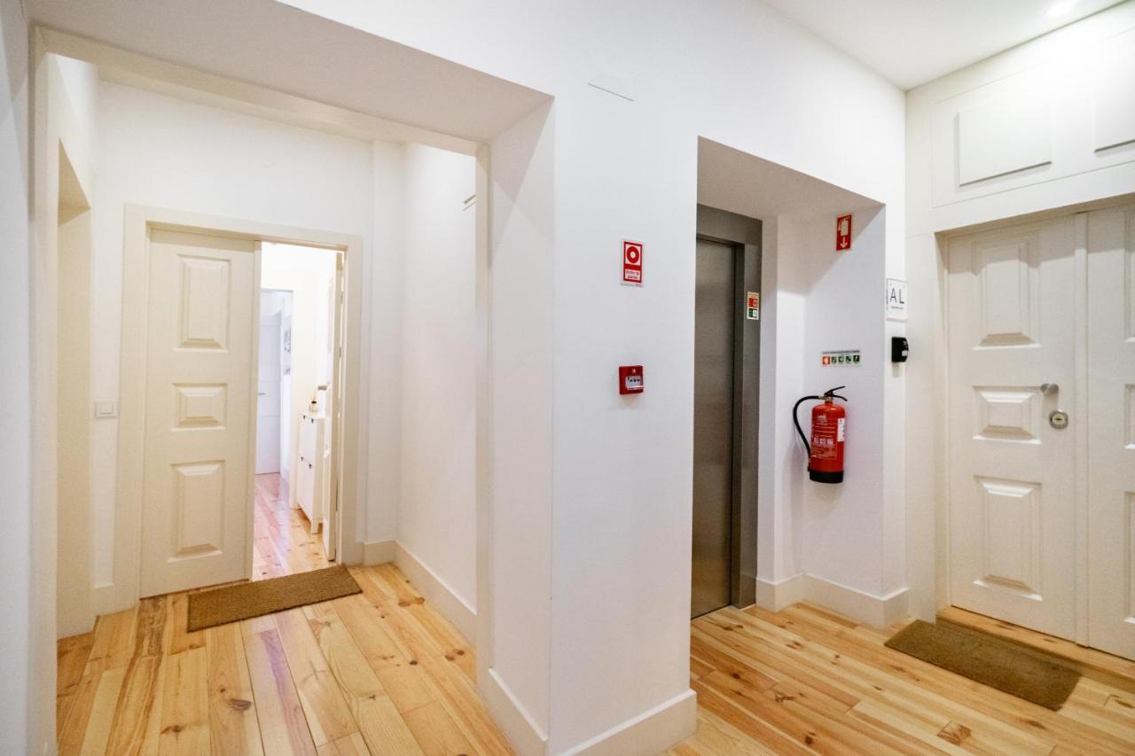 Whome Intendente Modern 1-Bed W/ Lift & Ac In Top Notch Location Lisbona Esterno foto